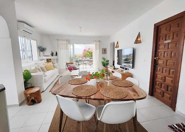 Ap419 - Chumbera Villa Nerja